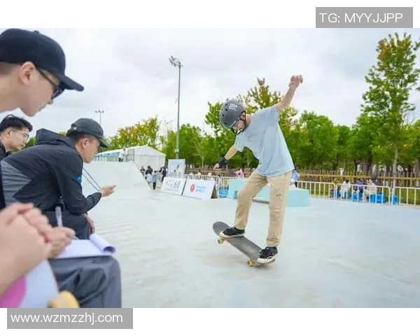 深圳滑板队在世界滑板锦标赛中的默契配合与精彩表现分析